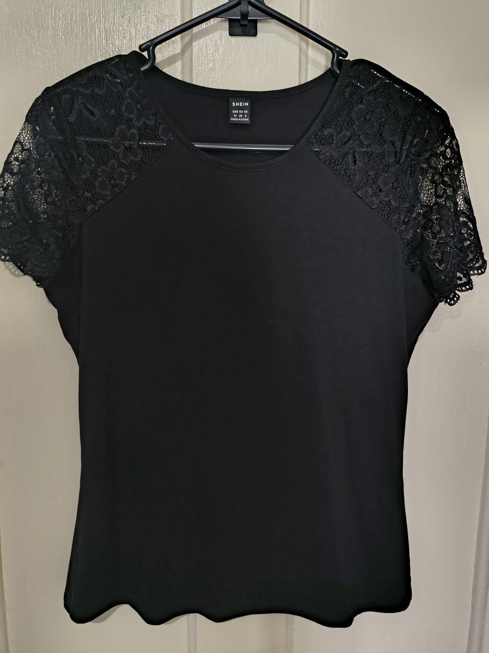 SHEIN Black Short Sleeve Top with Lace Raglan Sleeves